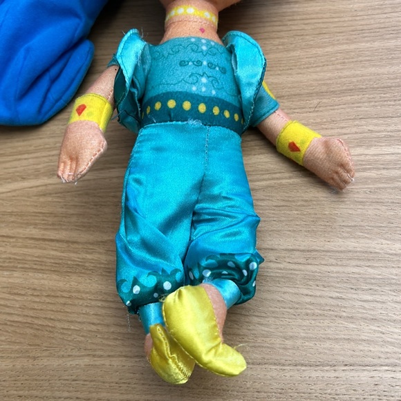 Stuffed Shine doll - Picture 5 of 5